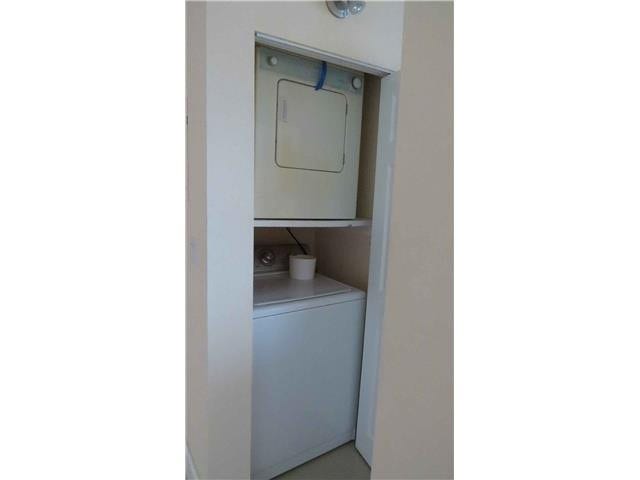 2841 N Ocean Boulevard, #1409, Fort Lauderdale, FL 33308 Laundry Room