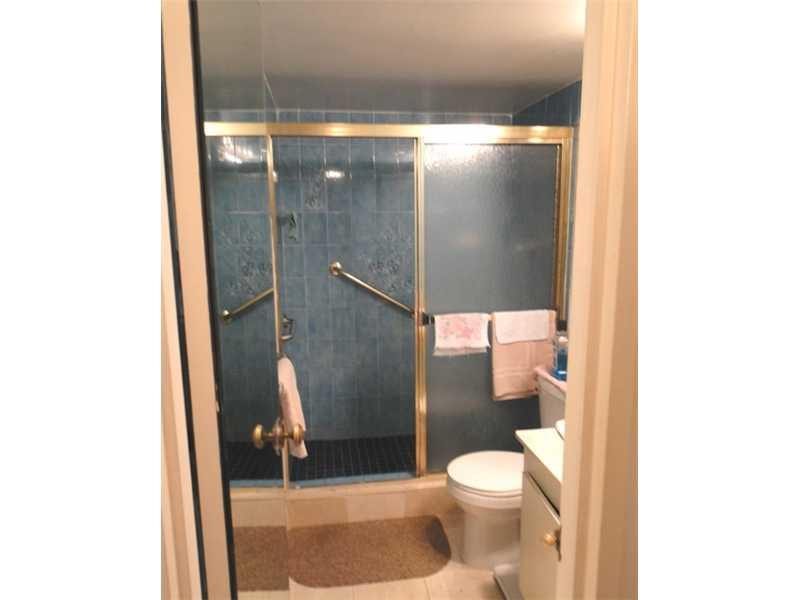 4250 Galt Ocean Drive, #4A, Fort Lauderdale, FL 33308