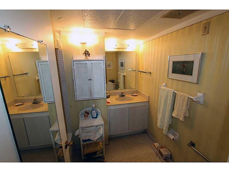 3125 Oakland Shores Drive, #B104, Oakland Park, FL 33309 3125 Oakland Shores Drive, #B104, Oakland Park, FL 33309
