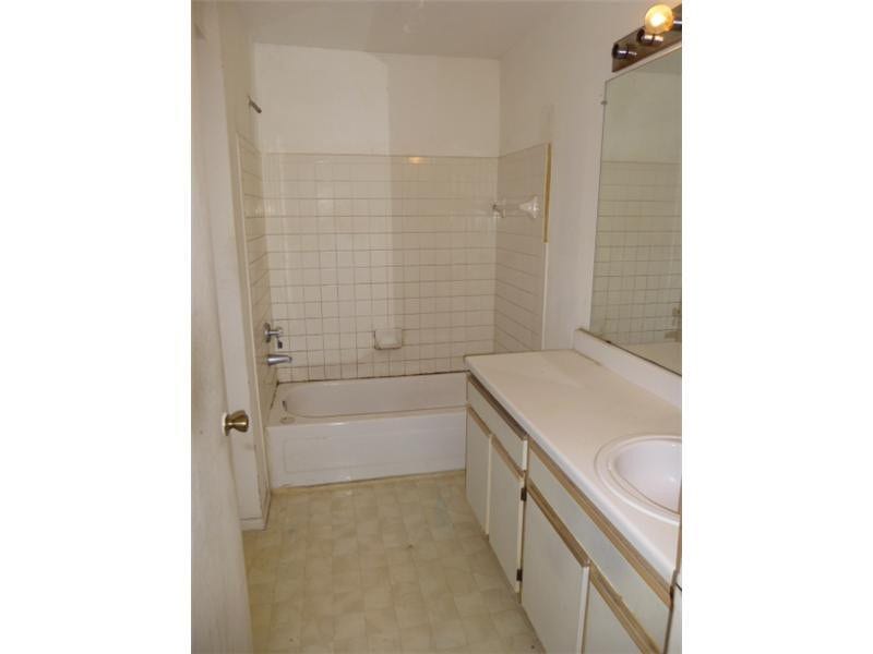 2425 NW 33 Street, #1305, Oakland Park, FL 33309