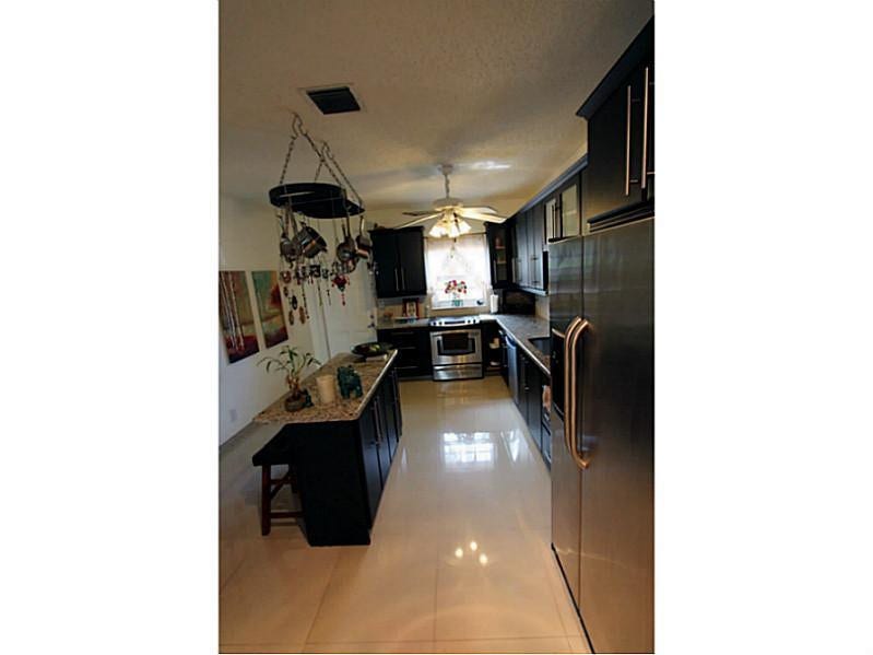 4933 SW 32nd Te, #4933, Dania Beach, FL 33312 Exterior Front