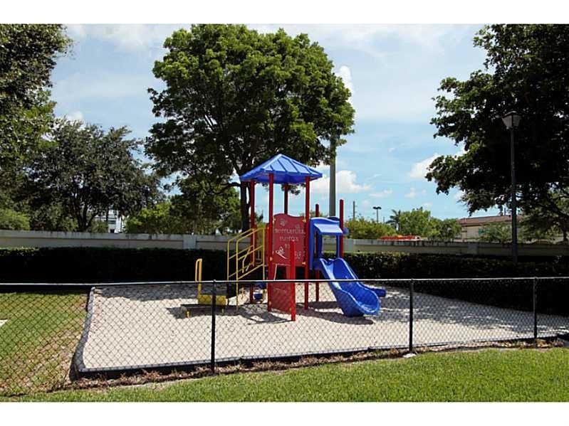 4933 SW 32nd Te, #4933, Dania Beach, FL 33312 Exterior Front