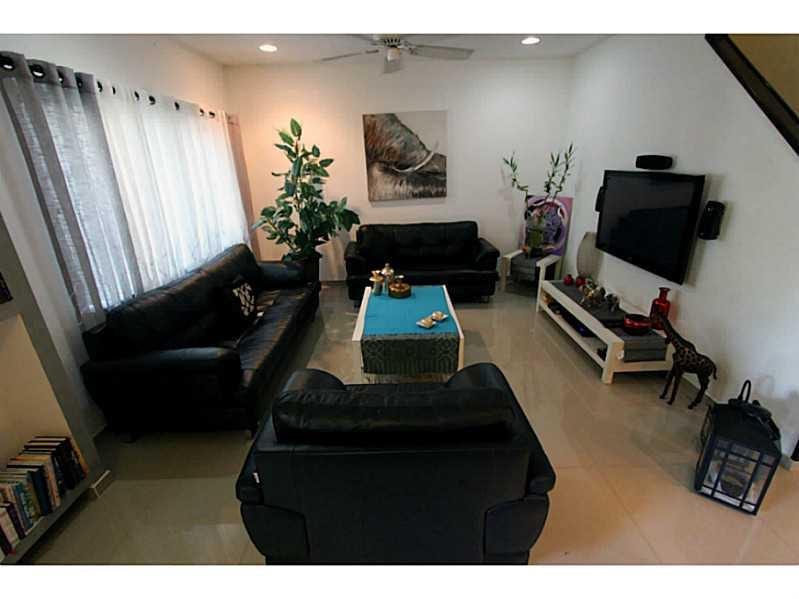 4933 SW 32nd Te, #4933, Dania Beach, FL 33312 Exterior Front