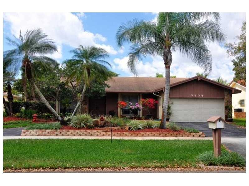 Property photo for 3304 Island Road, Cooper City, FL