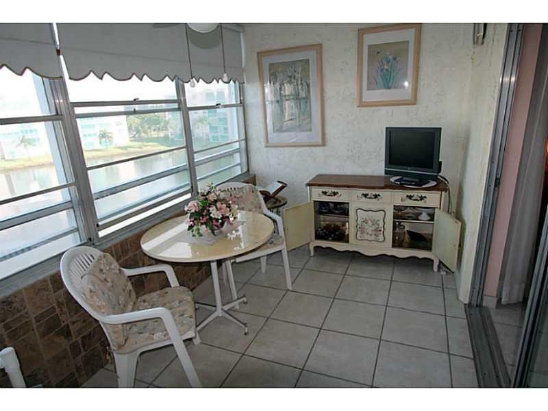 131 SE 3rd Avenue, #502, Dania Beach, FL 33004 Exterior Front