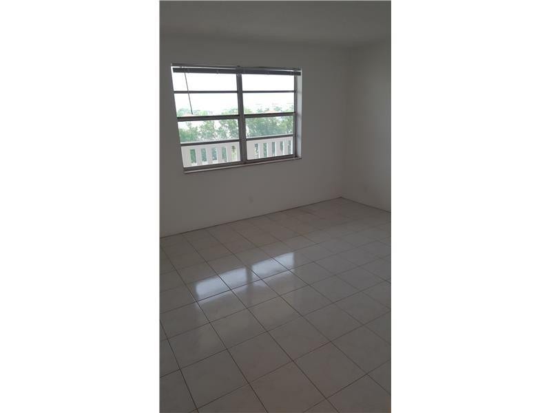 111 SE 3rd Avenue, #503, Dania Beach, FL 33004 Bedroom