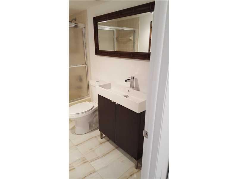 111 SE 3rd Avenue, #503, Dania Beach, FL 33004 Bathroom