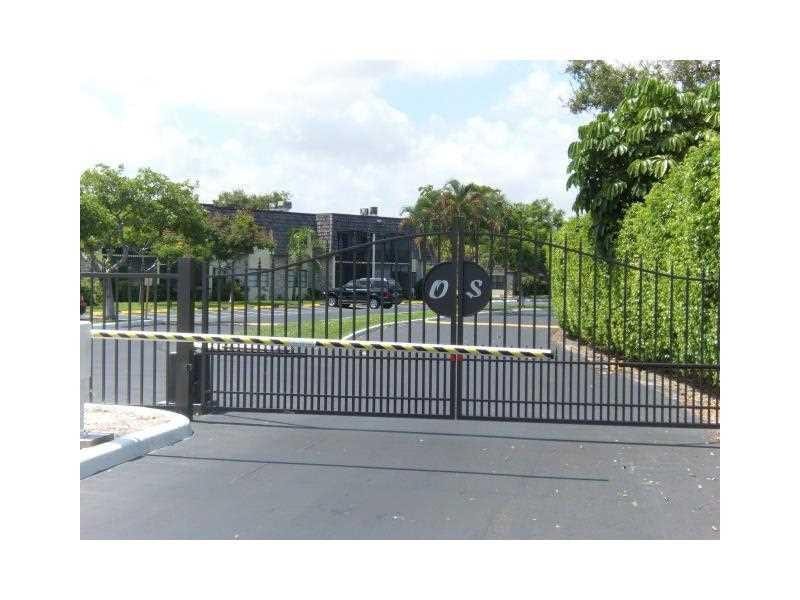 3101 Oakland Shores Drive, #H202, Oakland Park, FL 33309