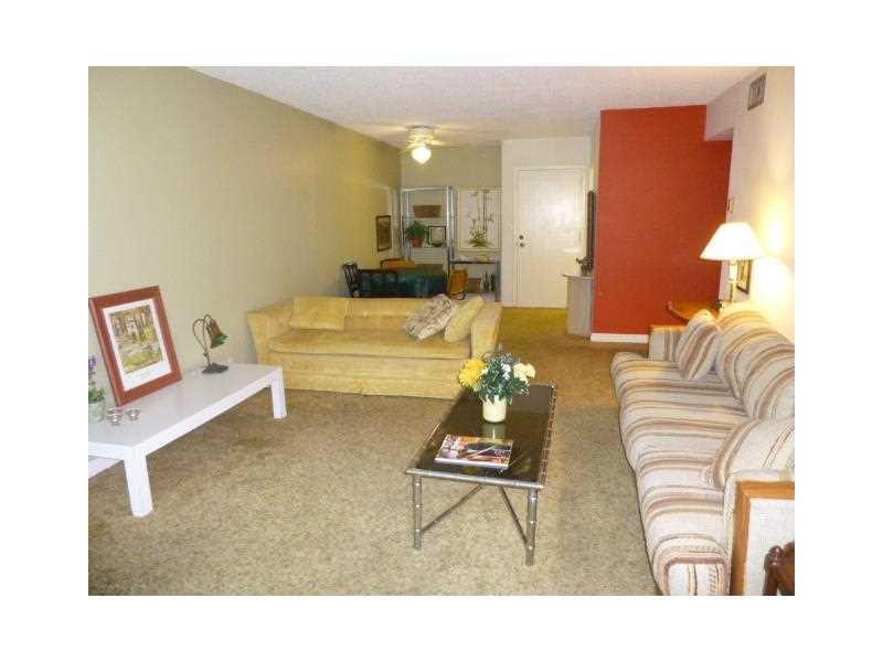 3101 Oakland Shores Drive, #H202, Oakland Park, FL 33309