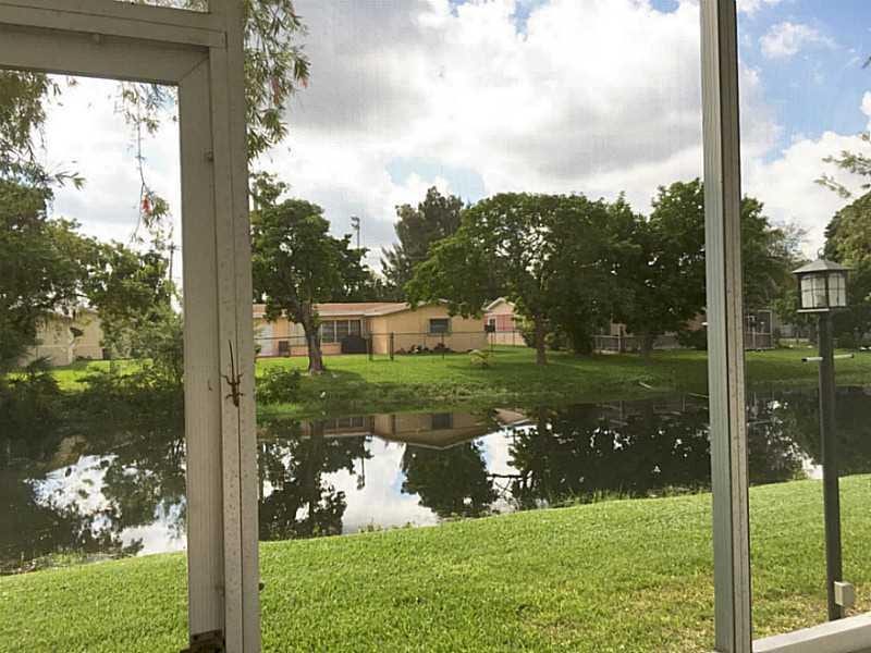 4310 NW 12th Court, #104, Lauderhill, FL 33313
