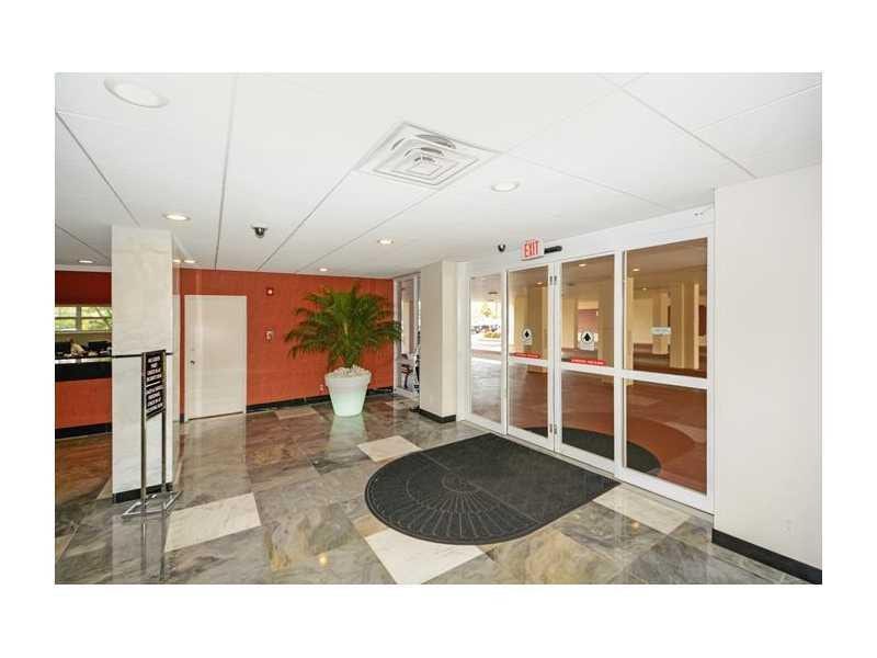 3333 NE 34th Street, #622, Fort Lauderdale, FL 33308 Exterior Front