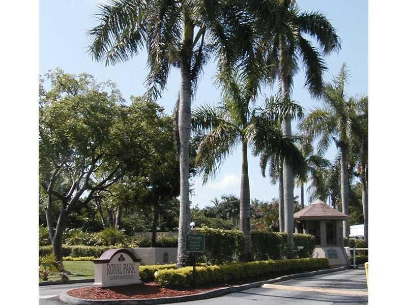 104 Royal Park Drive, #2H, Oakland Park, FL 33309 104 Royal Park Drive, #2H, Oakland Park, FL 33309