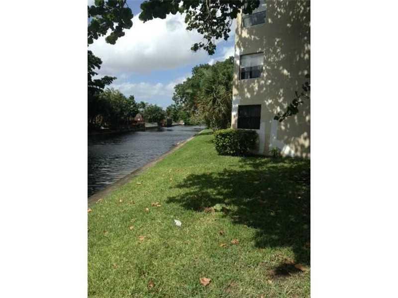 104 Royal Park Drive, #2H, Oakland Park, FL 33309 104 Royal Park Drive, #2H, Oakland Park, FL 33309