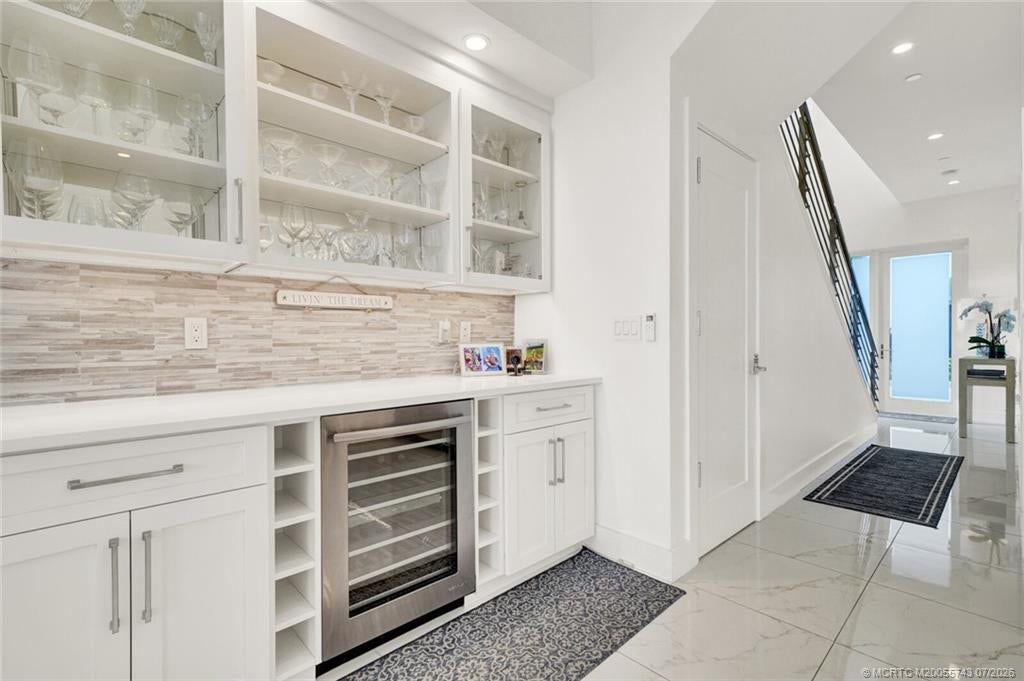 104 Water Club N, North Palm Beach, FL 33408 Wet Bar