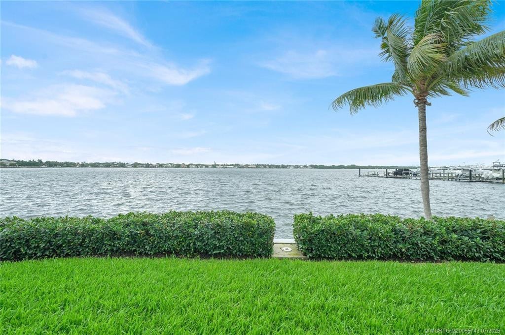 104 Water Club N, North Palm Beach, FL 33408 View from outdoor dining/seating area