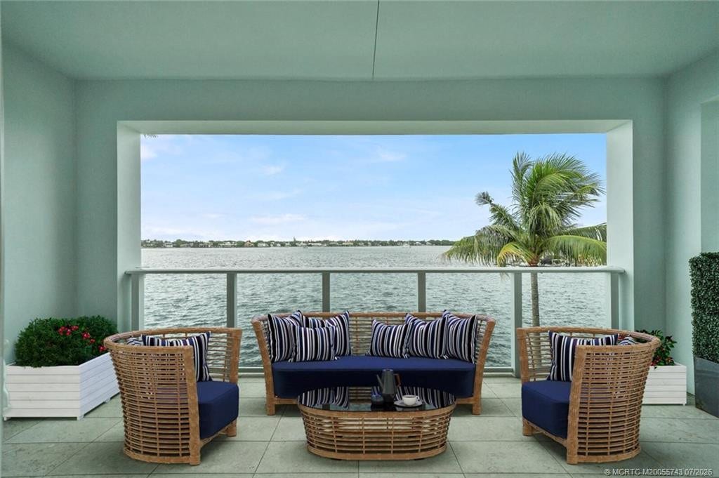 104 Water Club N, North Palm Beach, FL 33408 Virtually Staged