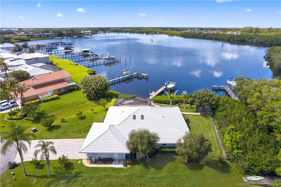 Property photo for 1007 SE Kitching Cove Lane, Port St Lucie, FL