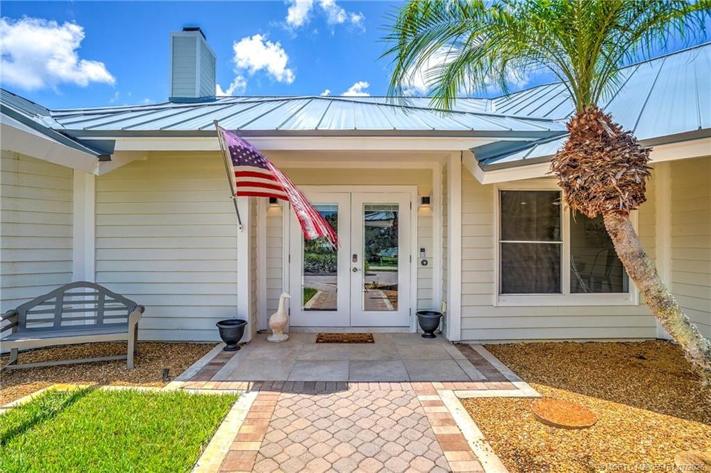 6420 SE Winged Foot Drive, Stuart, FL 34997 Photo 3