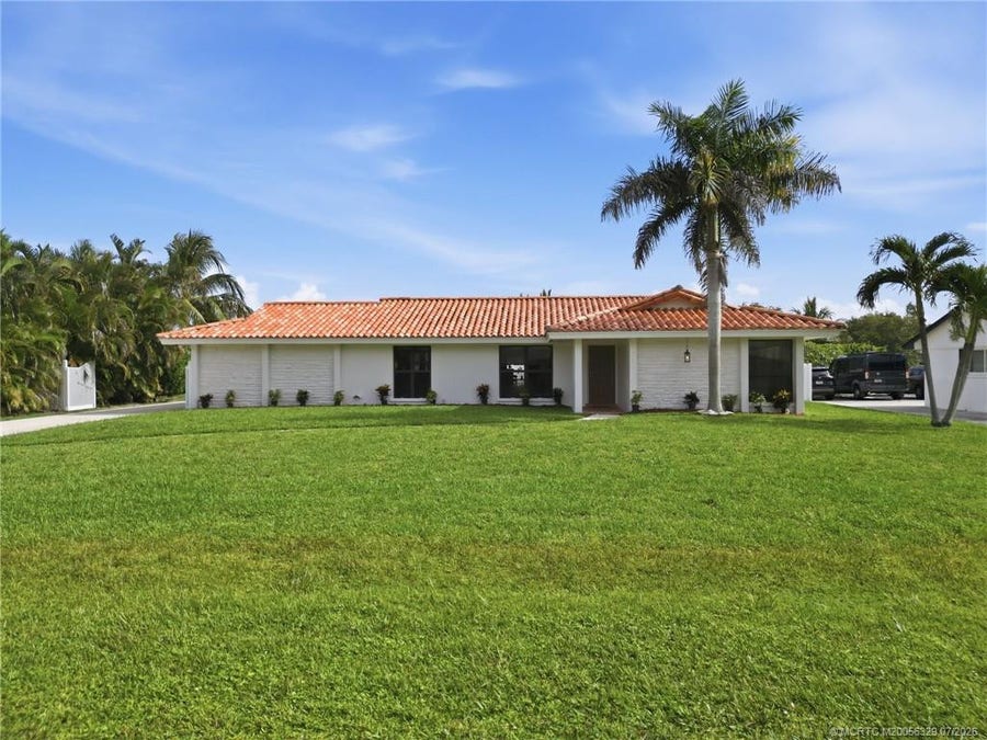 Property photo for 4741 Holly Drive, Palm Beach Gardens, FL