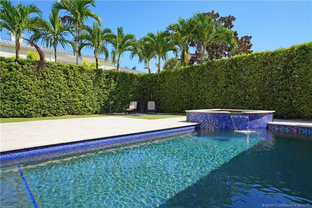 1421 Windley Key Way, Jupiter, FL 33458 Saltwater Pool & Spa