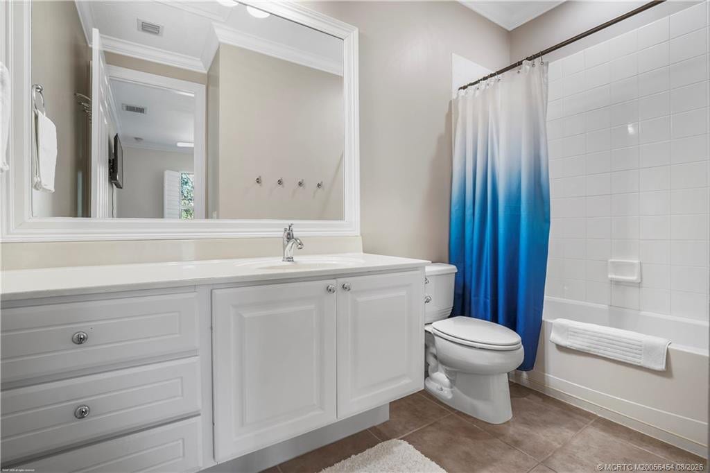 1421 Windley Key Way, Jupiter, FL 33458 Bathroom with Tub/Shower