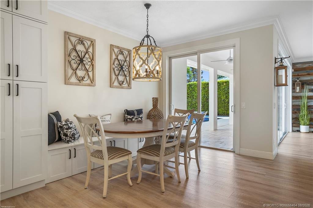 1421 Windley Key Way, Jupiter, FL 33458 Breakfast Bench & Table