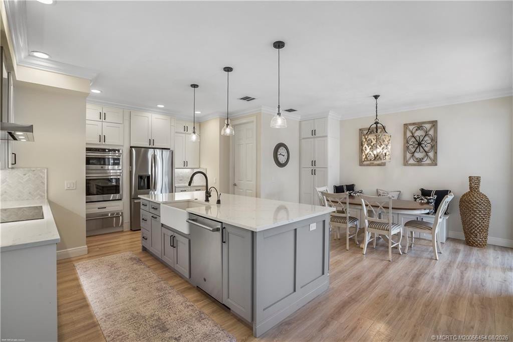 1421 Windley Key Way, Jupiter, FL 33458 Kitchen Center Island