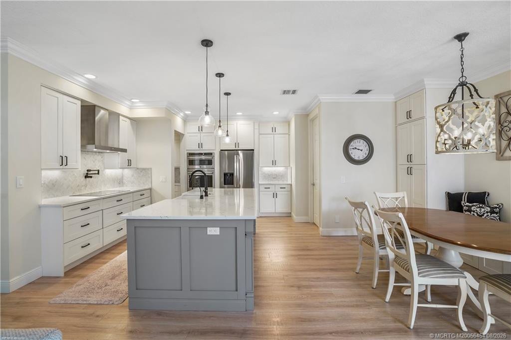 1421 Windley Key Way, Jupiter, FL 33458 Center Island