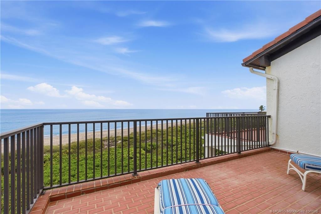 Sweeping Atlantic views from the terrace with the beach just beyond the dunes.