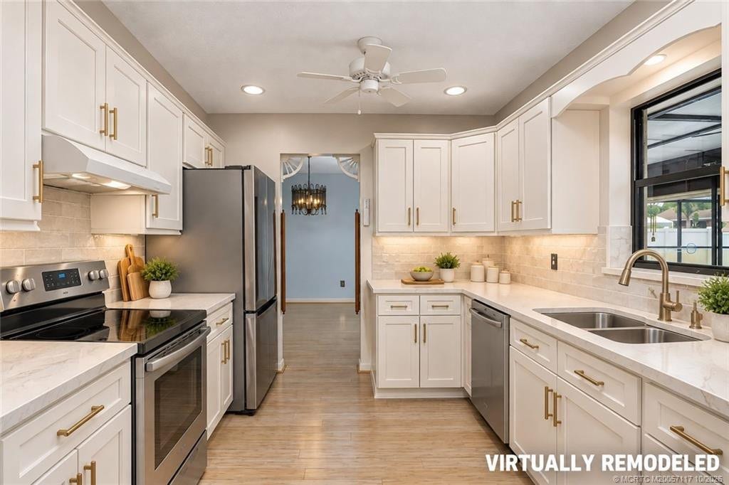 160 SE Duxbury Avenue, Port St Lucie, FL 34983 Virtual Remodel of Kitchen