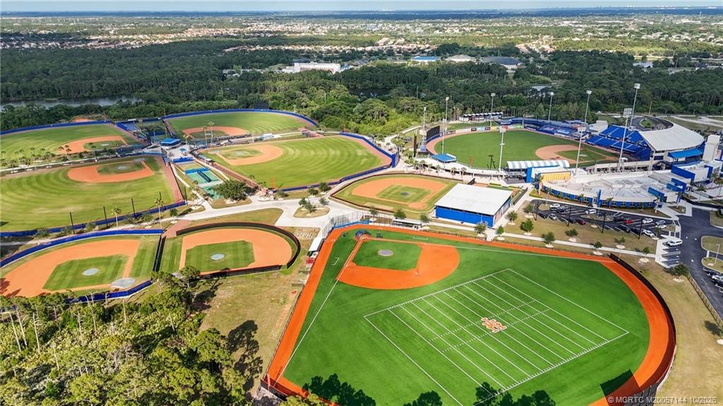Mets Spring Training games at Clover Park