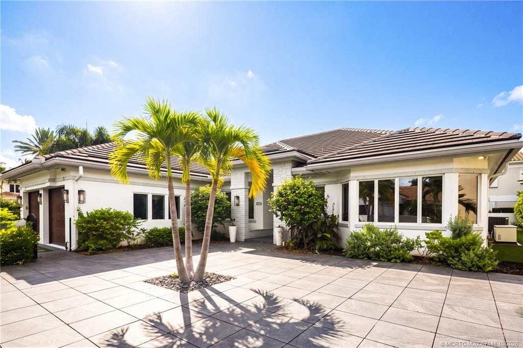 3220 W Channel Circle, Jupiter, FL 33477 Photo 5