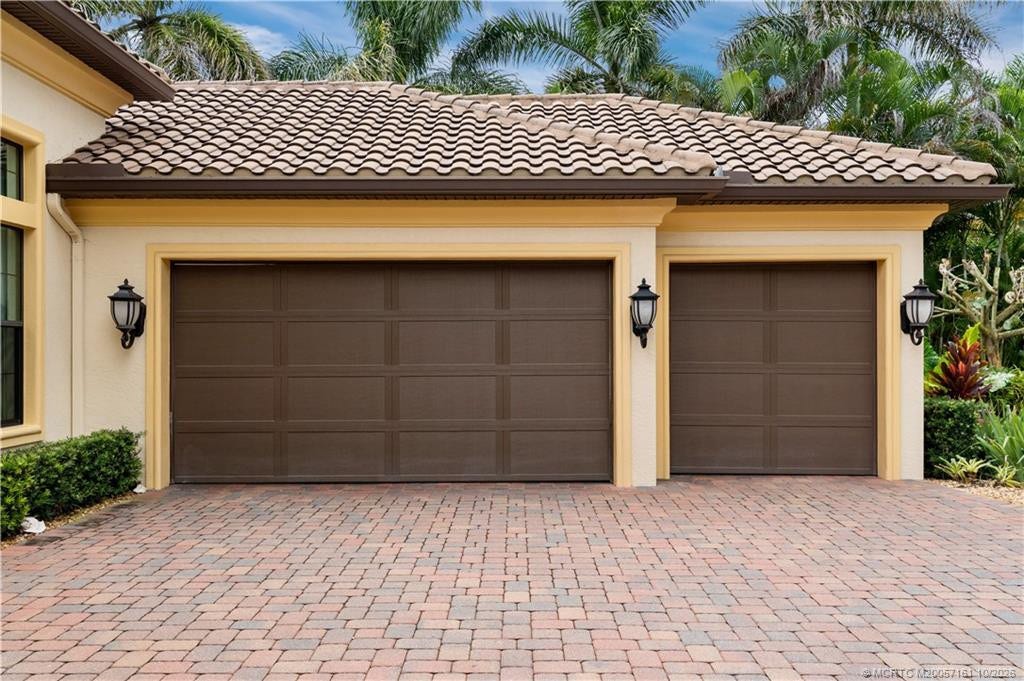 1395 SE Saint Lucie Boulevard, Stuart, FL 34996 Photo 2