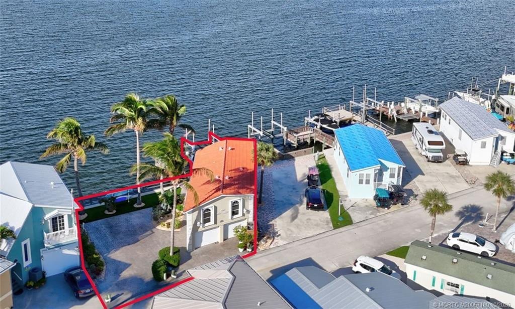 4 Nettles Boulevard, Jensen Beach, FL 34957 Photo 2