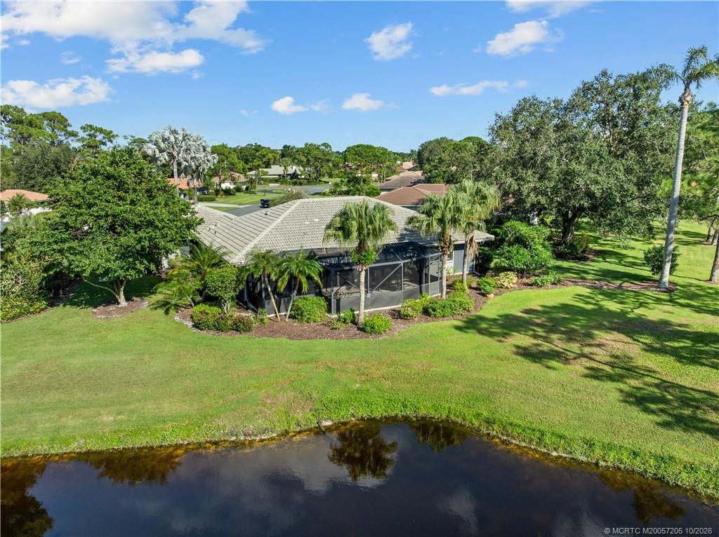 1423 SW Troon Circle, Palm City, FL 34990 serene paradise
