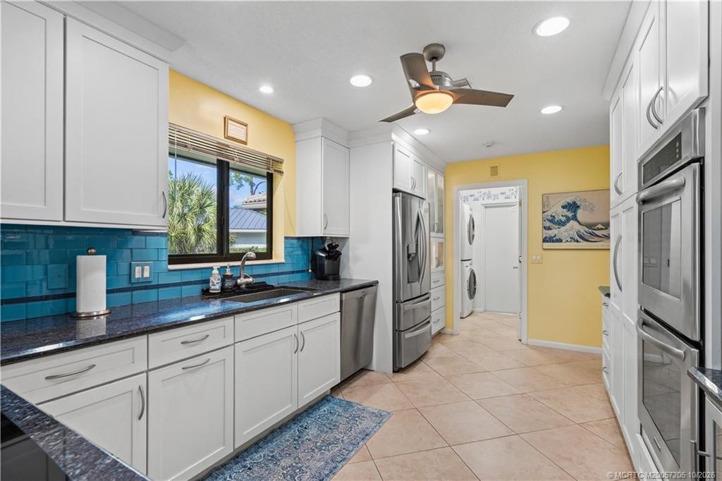 1423 SW Troon Circle, Palm City, FL 34990 Tons of storage in custom cabinetry