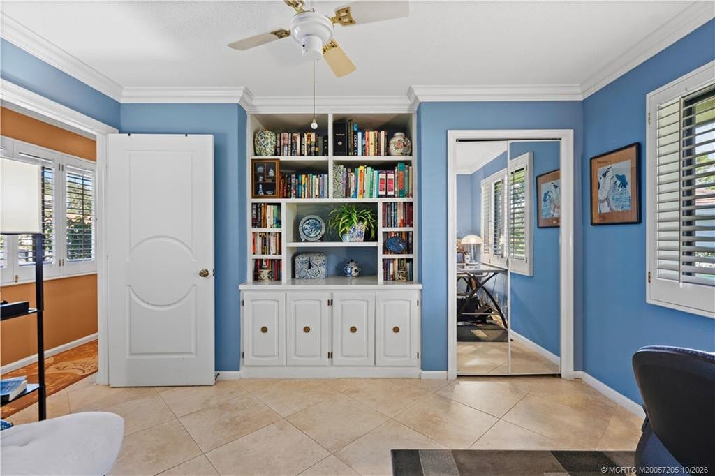 1423 SW Troon Circle, Palm City, FL 34990 Use this guest room as an office or for guests