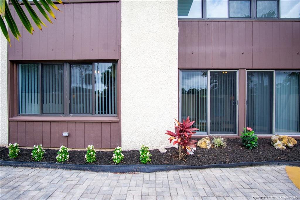 1800 SE Saint Lucie Boulevard, #9-105, Stuart, FL 34996 Underground sprinkler system allows for easy watering of plants