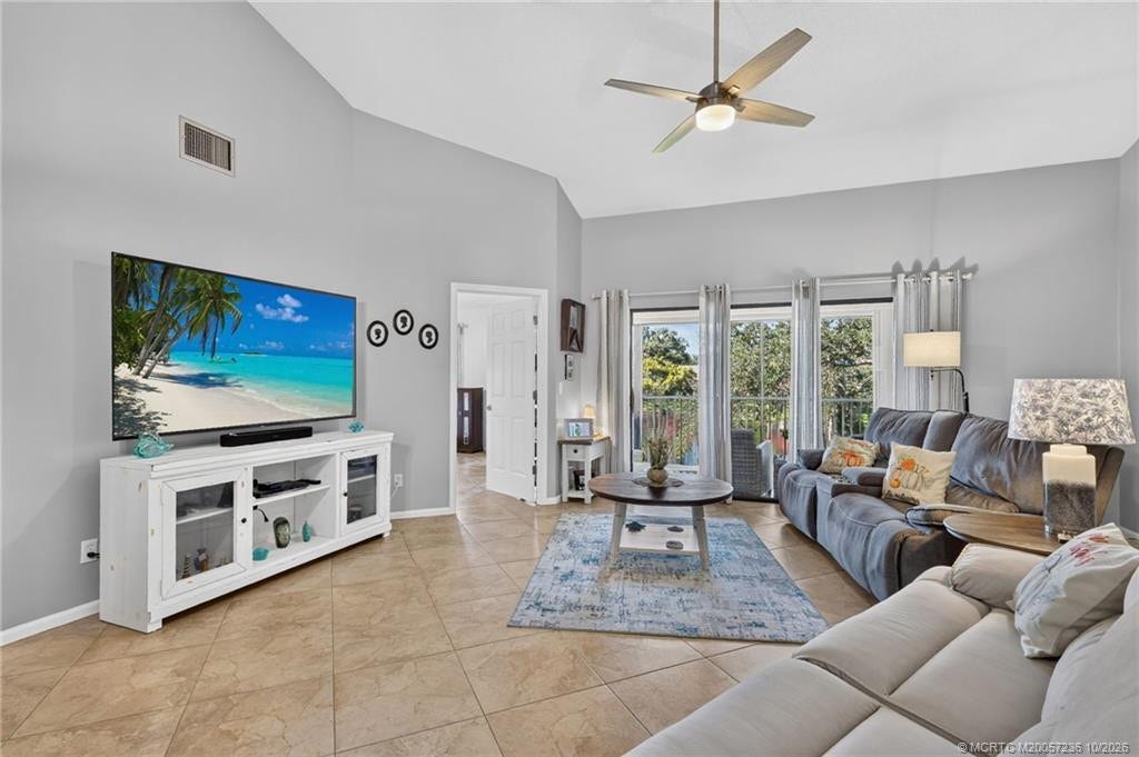 6070 SE Martinique Drive, #202, Stuart, FL 34997 Photo 25