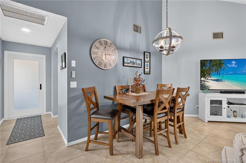 6070 SE Martinique Drive, #202, Stuart, FL 34997 Photo 24