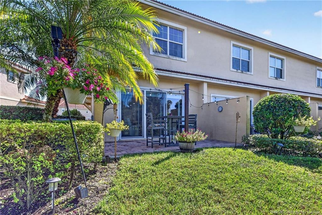 615 SW Glen Crest Way, Stuart, FL 34997 Photo 5