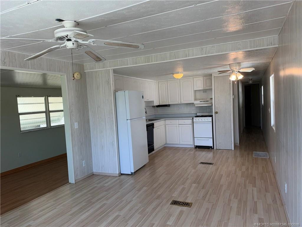 603 Tahiti Way NE, Jensen Beach, FL 34957 Photo 7