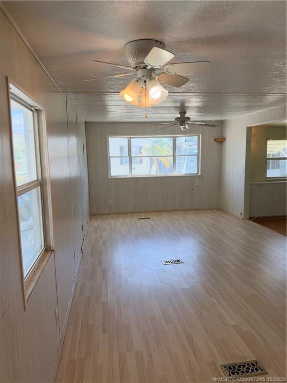 603 Tahiti Way NE, Jensen Beach, FL 34957 Photo 8