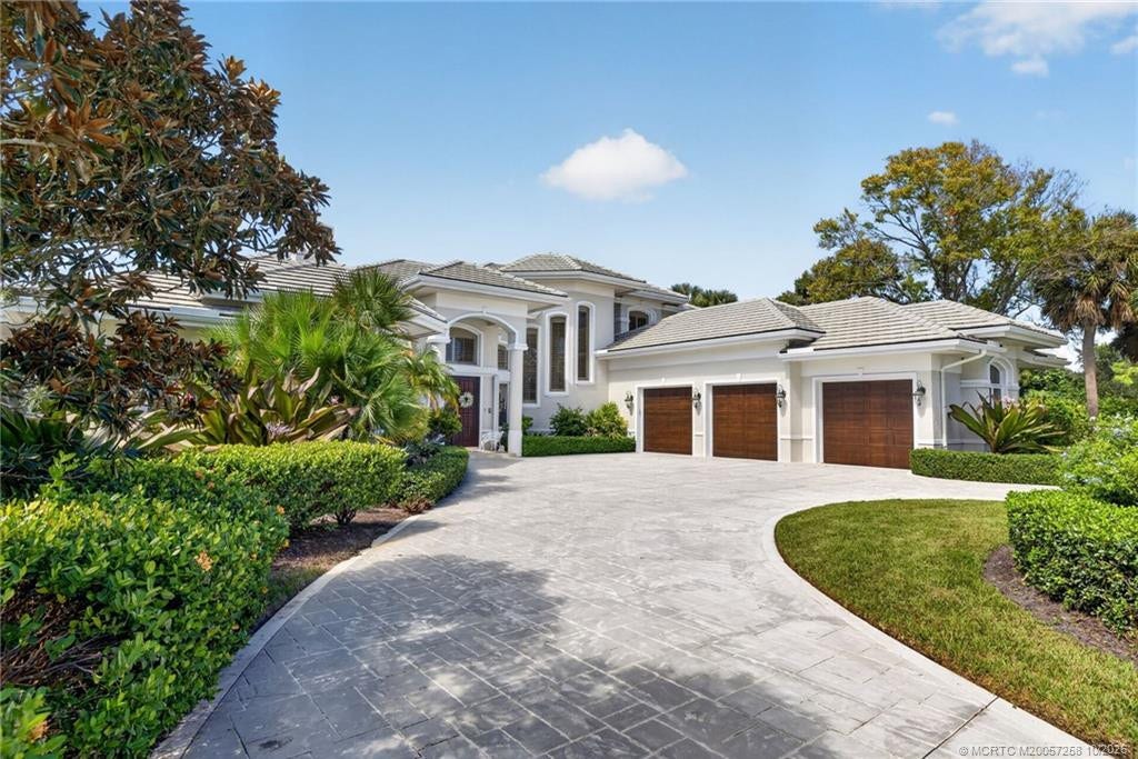6600 SE Barrington Drive, Stuart, FL 34997 Photo 4