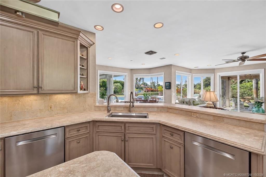 6600 SE Barrington Drive, Stuart, FL 34997 Photo 23