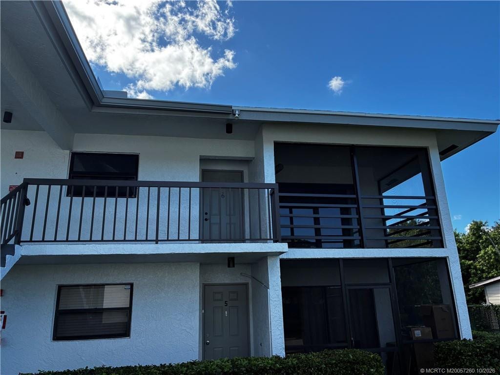 1200 SE Parkview Place SE, #F6, Stuart, FL 34994 Photo 3