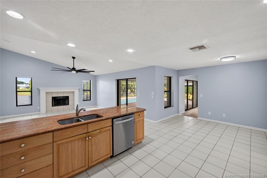 2118 NE Ginger Terrace, Jensen Beach, FL 34957 Photo 25
