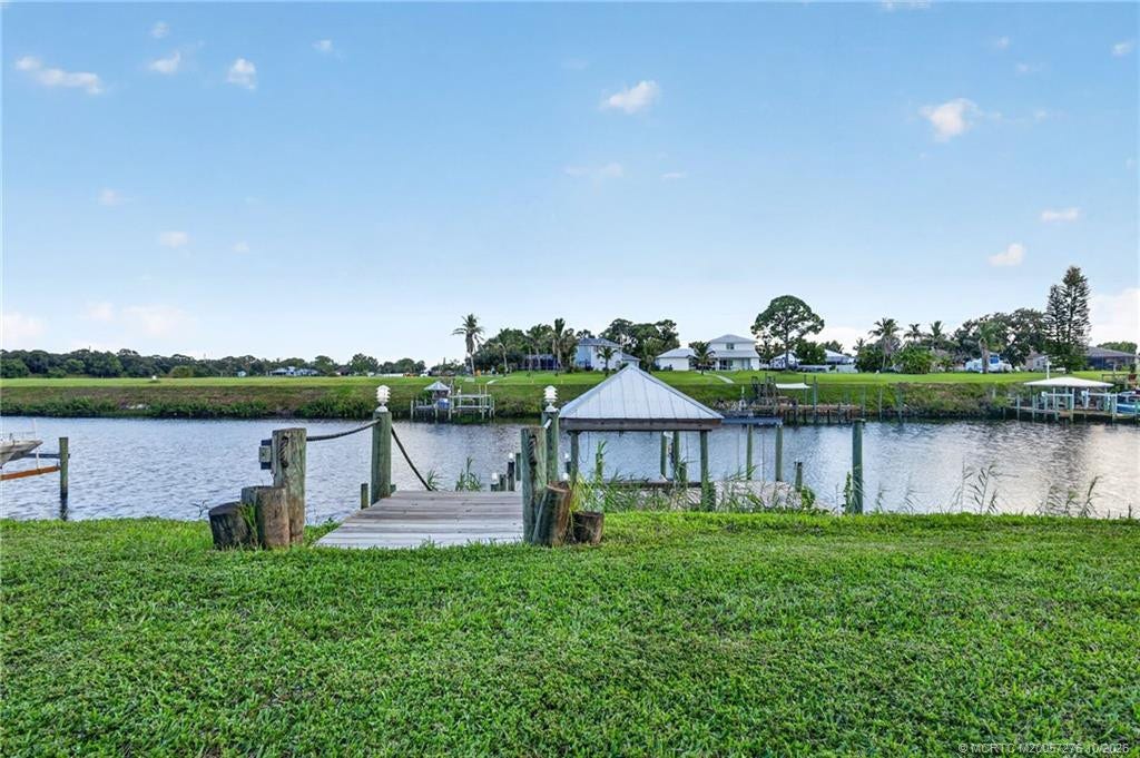 2657 SW Harem Circle, Port St Lucie, FL 34953 Paddle, kayak, boat, fish-just a few ways to enjoy this beautiful waterfront