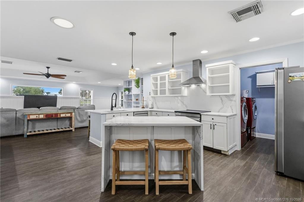 2657 SW Harem Circle, Port St Lucie, FL 34953 Open concept- kitchen and family room