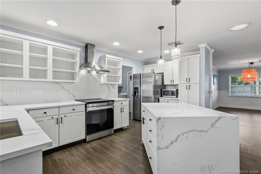 2657 SW Harem Circle, Port St Lucie, FL 34953 This spacious kitchen is the heart of the home